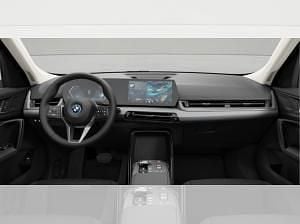 Neu BMW iX1 150 kW (204 PS) 2026 Schwarz SUV