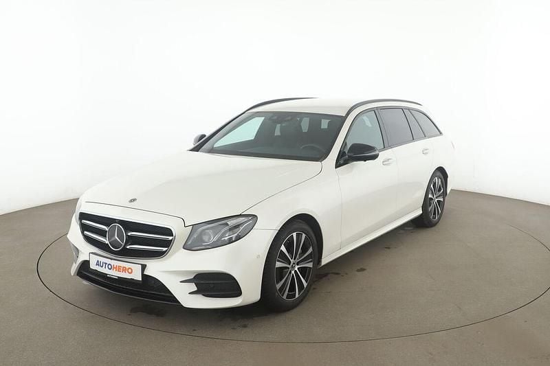 Gebraucht Mercedes E220 AMG line 194 PS (142 kW) 2020 Weiß Kombi