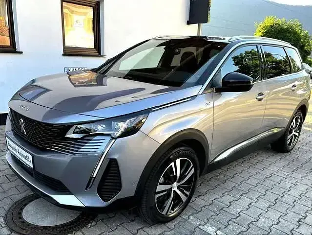 Gebraucht Peugeot 5008 GTi 131 PS (96 kW) 2023 Grau artense SUV