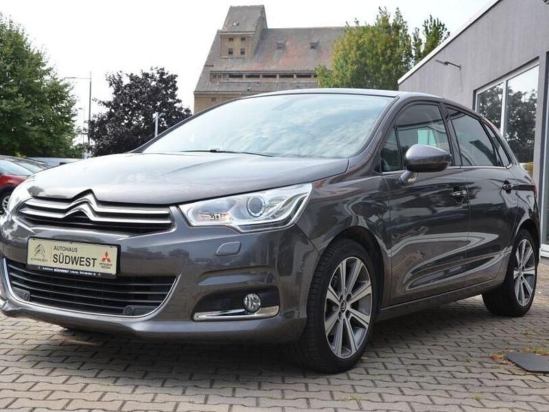 Gebraucht Citroën C4 PureTech 131 PS (96 kW) 2016 Platinumgrau metallic Limousine