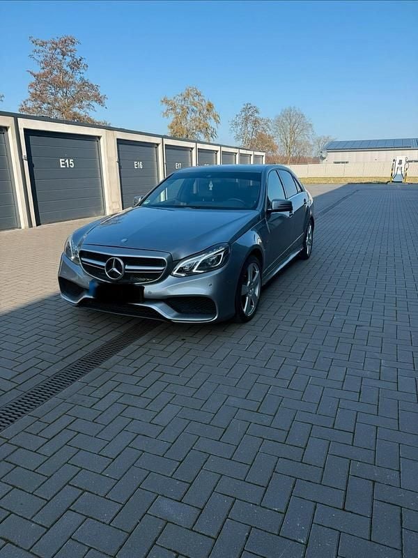 Gebraucht Mercedes E63 AMG AMG 205 PS (150 kW) 2012 Grau Limousine