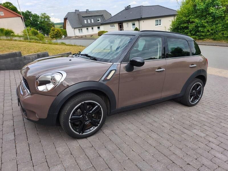 Braun Gebraucht 2011 Mini Countryman SUV | 5.999 € (Guter Preis) - Bild 1/4