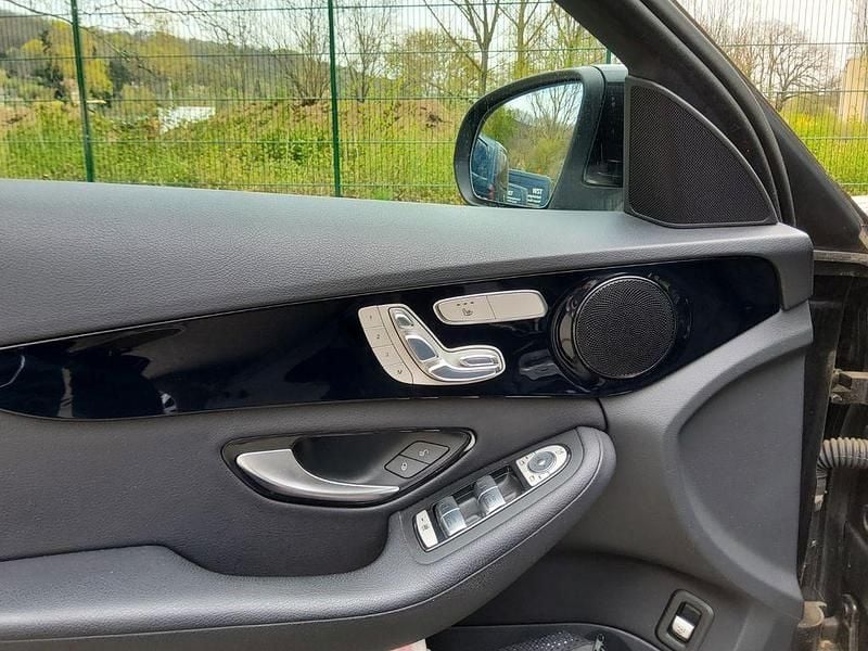 Gebraucht Mercedes C220 170 PS (125 kW) 2017 Schwarz Limousine