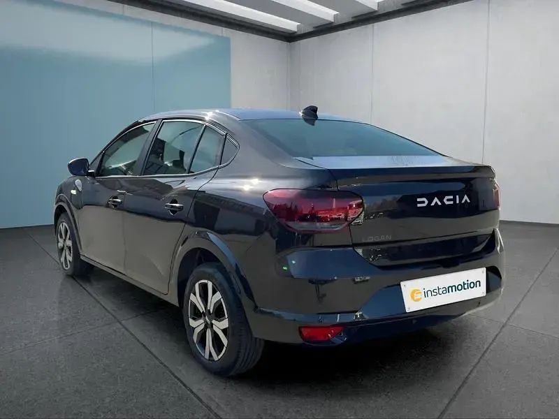 Gebraucht Dacia Logan 90 PS (66 kW) 2024 Schwarz Limousine
