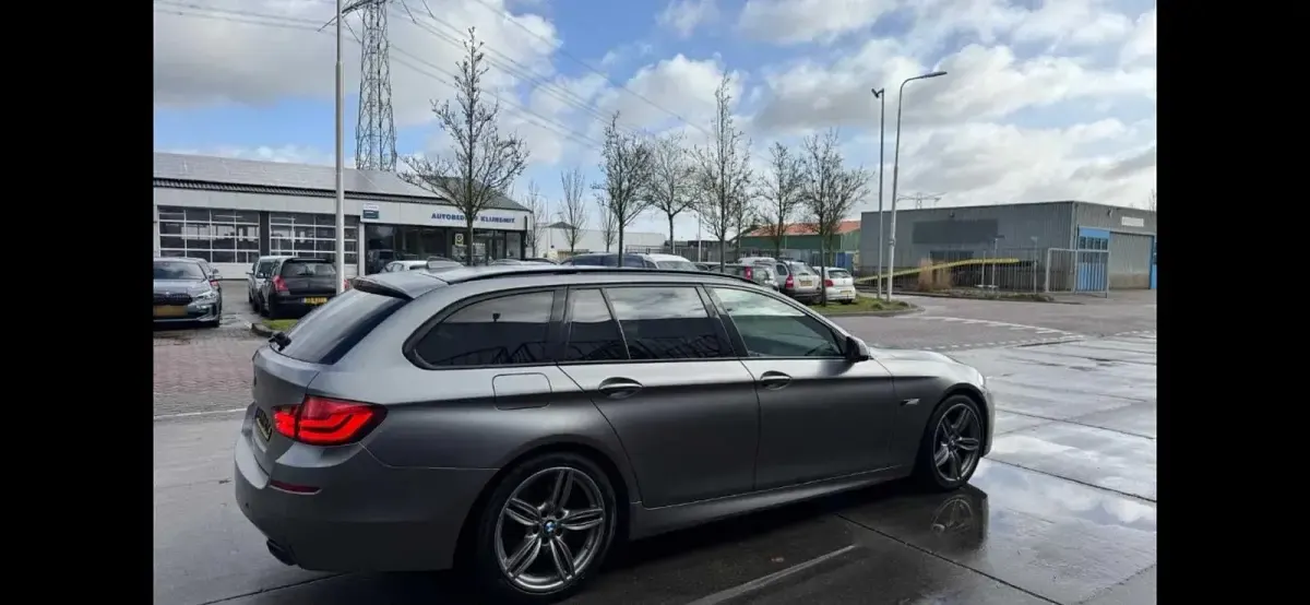 Gebraucht BMW 550 381 PS (280 kW) 2013 Grau Kombi