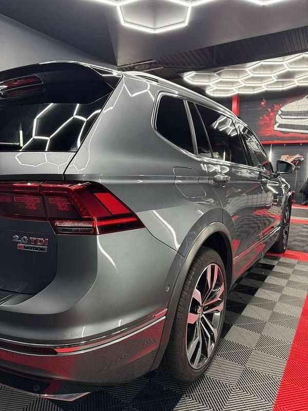 Grau Gebraucht 2020 VW Tiguan Allspace Trendline SUV | 29.999 € (Guter Preis) - Bild 1/4