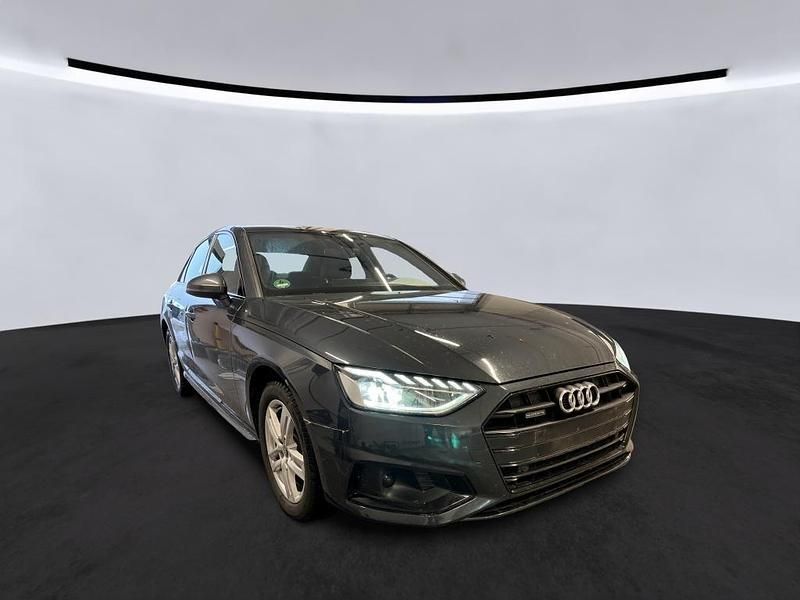 Gebraucht Audi A4 Ambiente 204 PS (150 kW) 2022 Grau Limousine