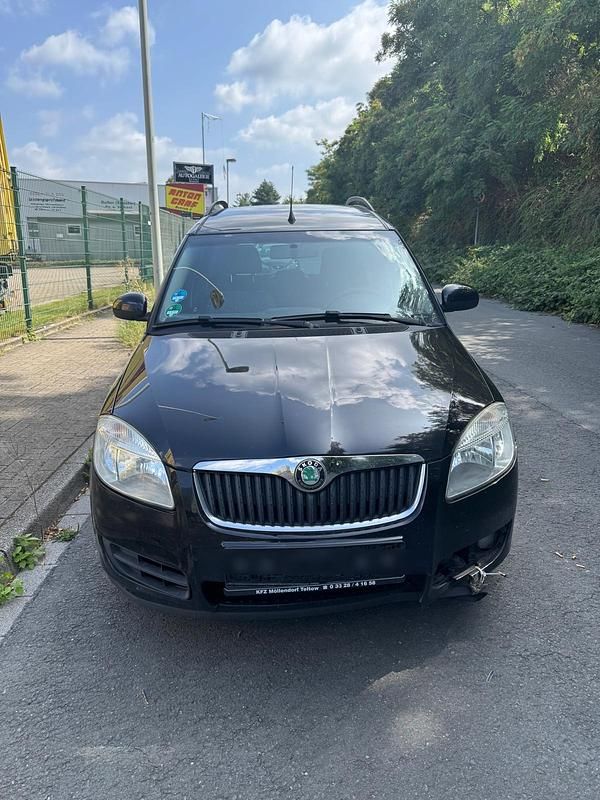 Schwarz Gebraucht 2008 Skoda Roomster Kombi | 990 € (Superpreis) - Bild 1/4
