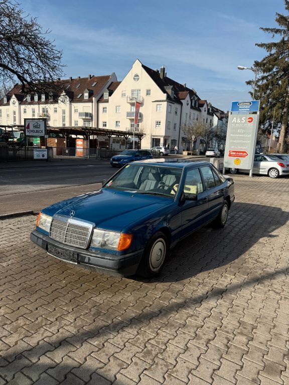 Gebraucht 1989 Mercedes E250 Limousine | 2.550 € - Bild 1/4
