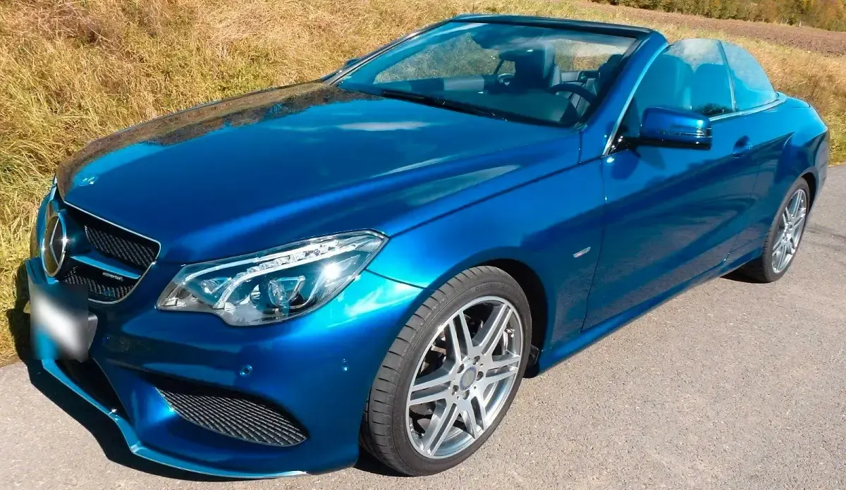 Gebraucht Mercedes E220 AMG 170 PS (125 kW) 2016 Blau Cabrio