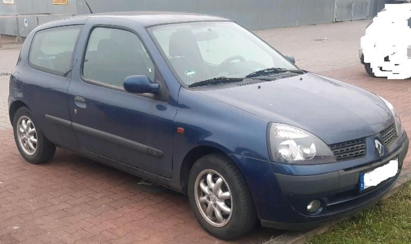 Blau Gebraucht 2002 Renault Clio II Kleinwagen | 500 € (Fairer Preis) - Bild 1/3
