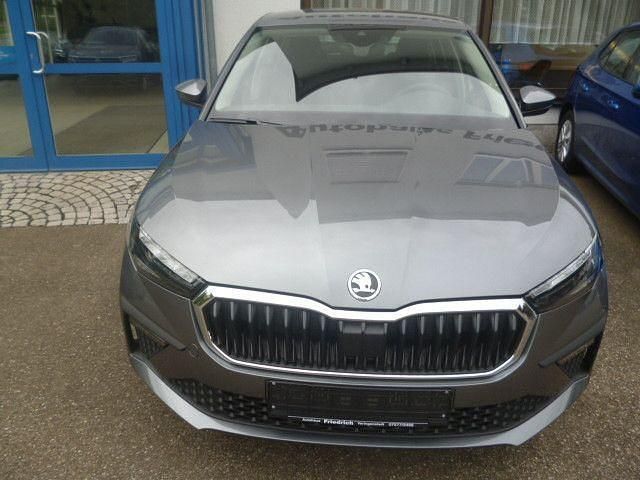 Neu Skoda Scala Selection 116 PS (85 kW) 2025 Grau Kleinwagen