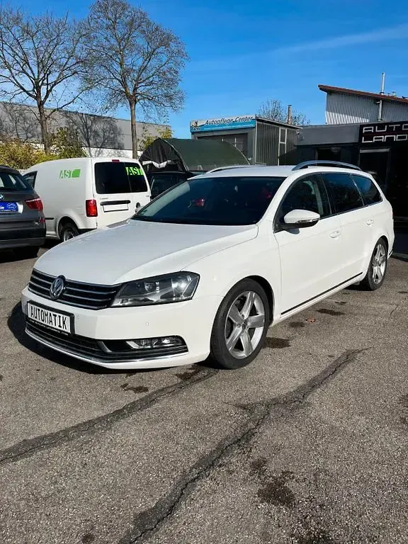 Gebraucht VW Passat Highline 140 PS (102 kW) 2011 Weiß Kombi