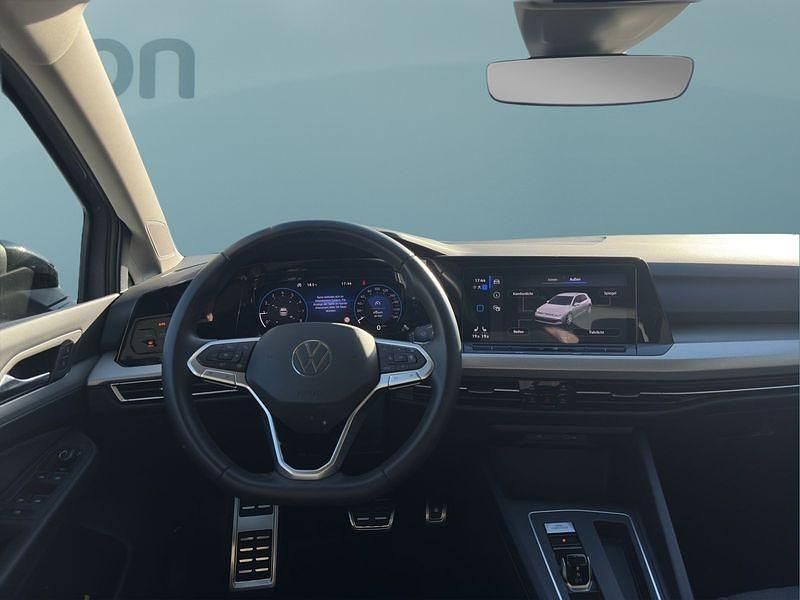 Gebraucht VW Golf VIII 131 PS (96 kW) 2023 Grau Kleinwagen