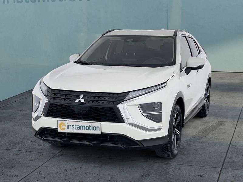 Weiß Gebraucht 2022 Mitsubishi Eclipse Cross SUV | 23.249 € (Guter Preis) - Bild 1/4