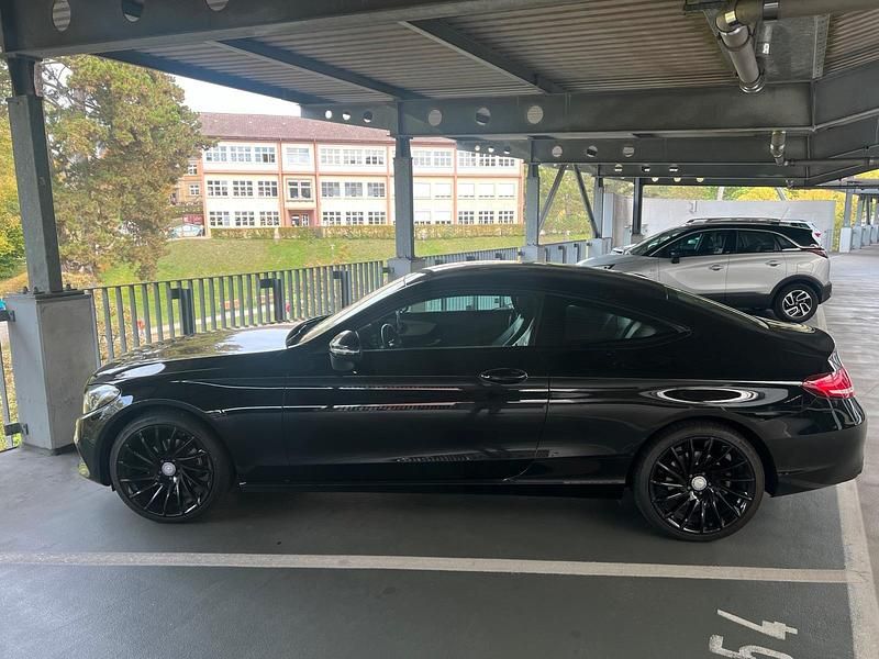 Gebraucht Mercedes C220 190 PS (139 kW) 2016 Schwarz Coupé