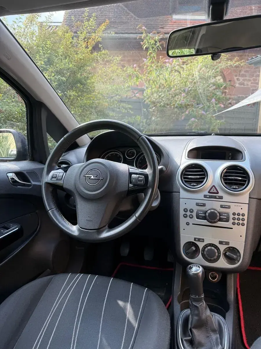 Gebraucht Opel Corsa 90 PS (66 kW) 2009 Grau Kleinwagen