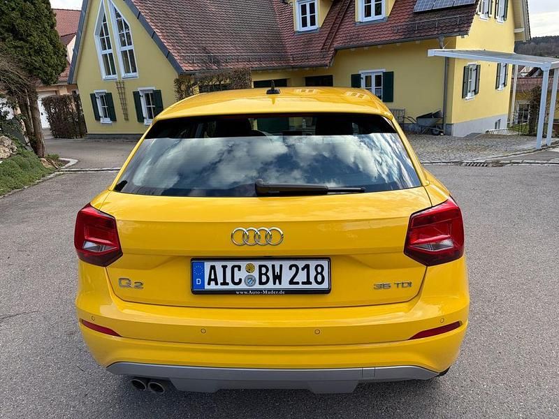 Gebraucht Audi Q2 Design 150 PS (110 kW) 2020 Gelb SUV