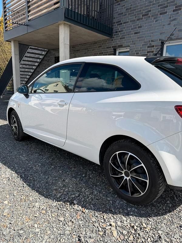 Gebraucht Seat Ibiza 75 PS (55 kW) 2015 Weiß Kleinwagen