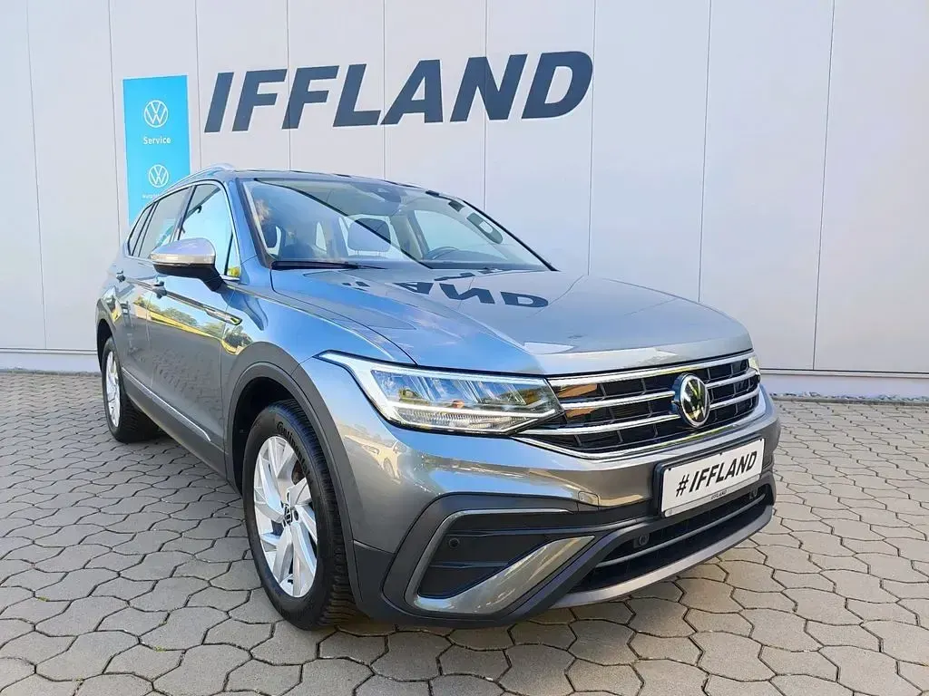Gebraucht VW Tiguan Allspace Life 150 PS (110 kW) 2025 Grau SUV