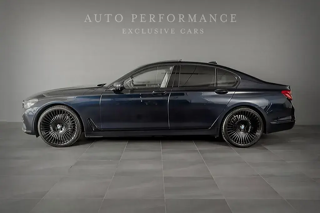 Gebraucht BMW 750 449 PS (330 kW) 2017 Blau Limousine
