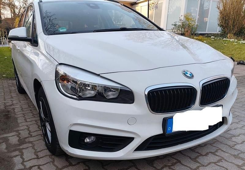 Gebraucht BMW 216 Active Tourer 116 PS (85 kW) 2017 Weiß Van / Kleinbus