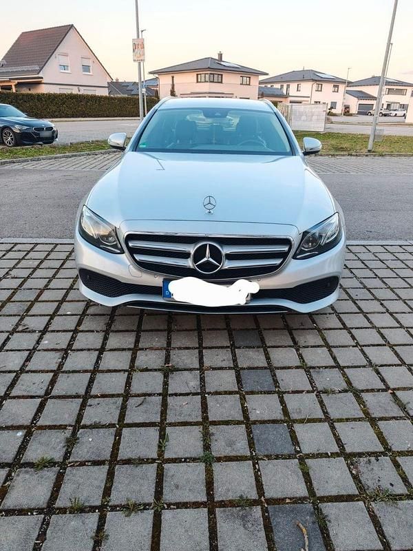 Second-hand Mercedes E200 184 CP (135 kW) 2017 Negru Break