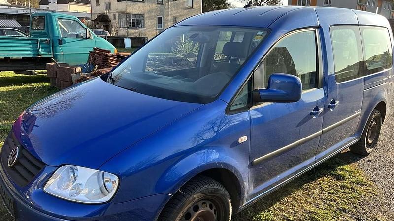 Gebraucht VW Caddy Maxi Life Team 109 PS (80 kW) 2010 Ravennablau metallic Van / Kleinbus