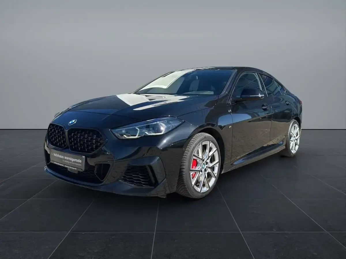 Gebraucht BMW M235 Performance 306 PS (225 kW) 2023 Black sapphire metallic Limousine