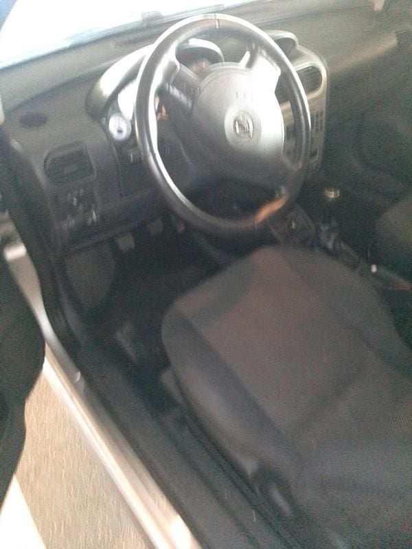 Gebraucht Opel Corsa 80 PS (58 kW) 2006 Grau Kleinwagen