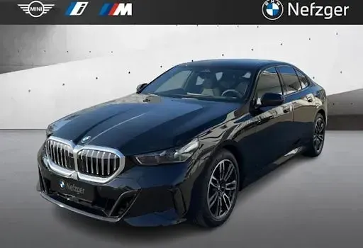 Neu BMW 520 Comfort Edition 197 PS (144 kW) 2025 Schwarz Limousine