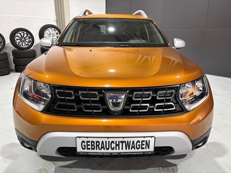 Gebraucht Dacia Duster Anniversary 131 PS (96 kW) 2019 Orange SUV