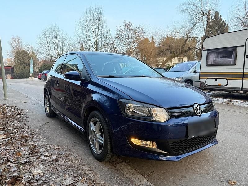 Blau Gebraucht 2014 VW Polo Kleinwagen | 4.900 € (Fairer Preis) - Bild 1/4