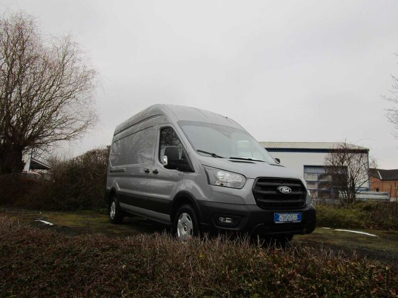 Neu Ford Transit Trend 131 PS (96 kW) 2025 Grau Pickup