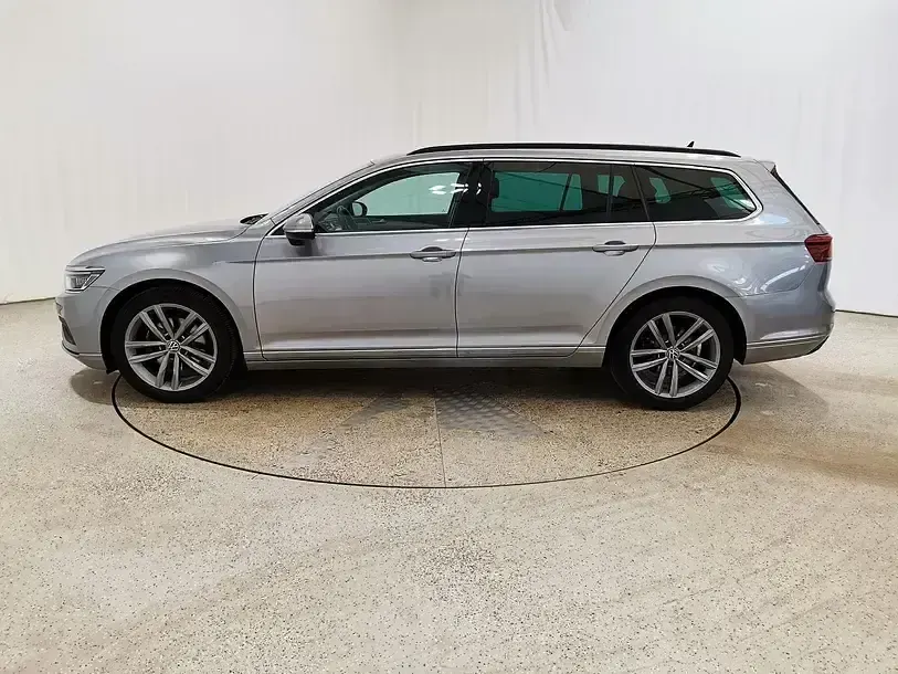 Gebraucht VW Passat Business 200 PS (147 kW) 2022 Silber Kombi