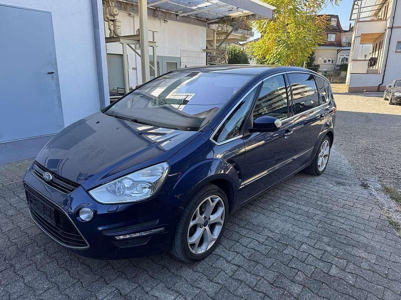 Atlantikblau Gebraucht 2011 Ford S-MAX Titanium Van / Kleinbus | 8.800 € (Etwas zu teuer) - Bild 1/4