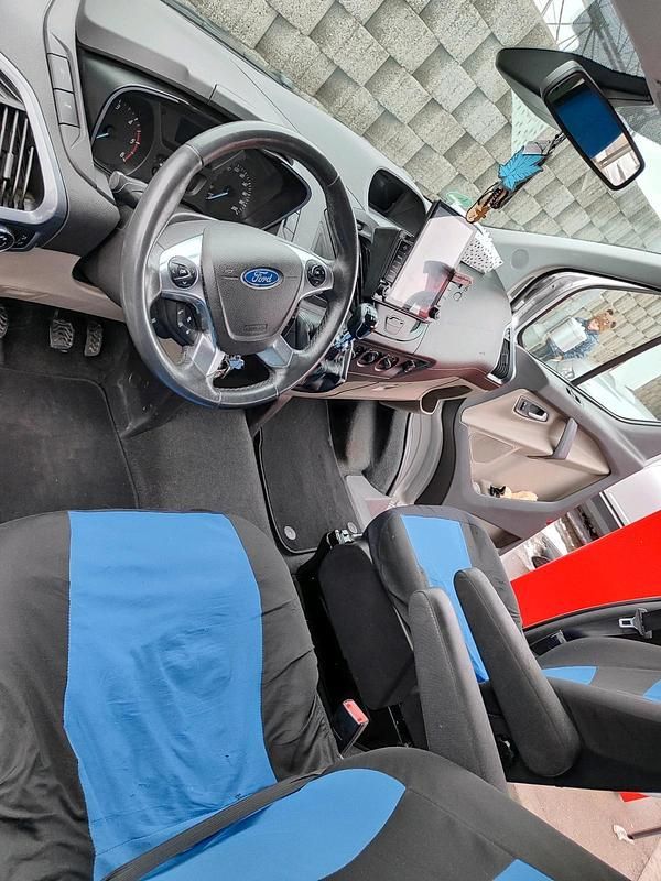 Gebraucht Ford Tourneo 155 PS (114 kW) 2015 Grau Van / Kleinbus