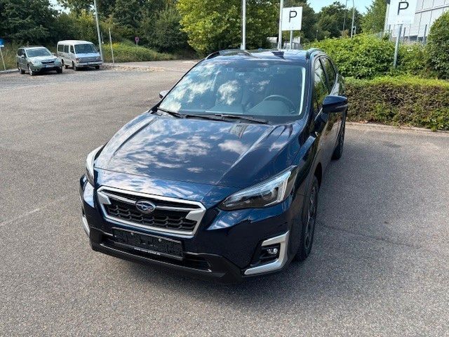 Blau Gebraucht 2021 Subaru XV Platinum SUV | 25.900 € (Fairer Preis) - Bild 1/4