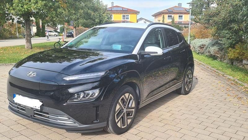 Schwarz Gebraucht 2021 Hyundai Kona Prime SUV | 19.900 € (Fairer Preis) - Bild 1/4