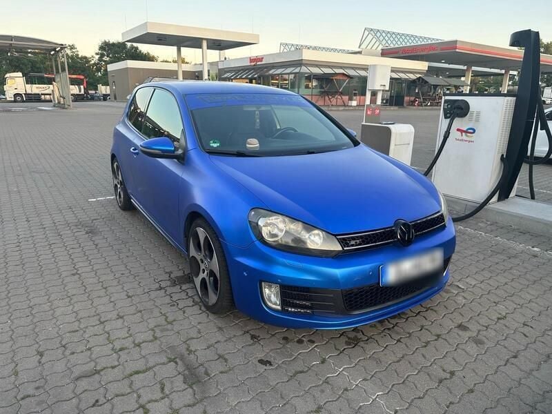 Blau Gebraucht 2011 VW Golf VI GTI Kleinwagen | 8.000 € (Guter Preis) - Bild 1/4