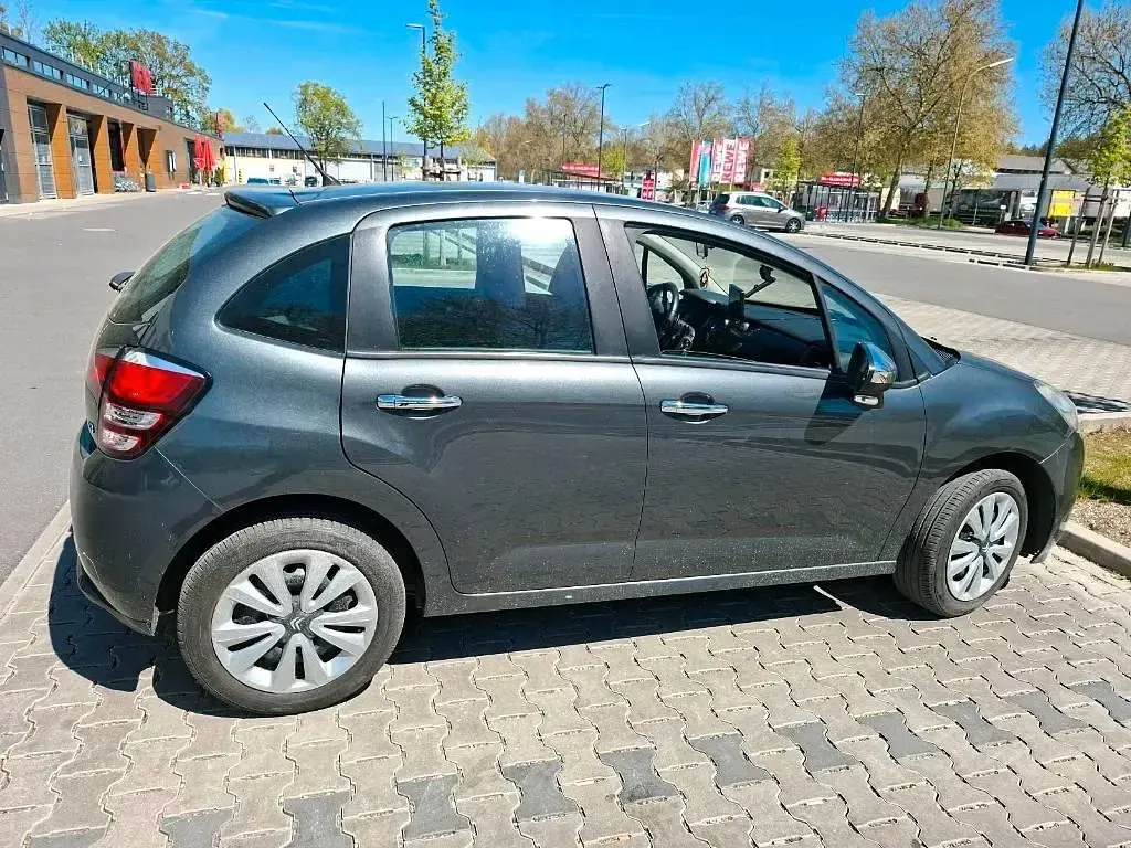Gebraucht Citroën C3 82 PS (60 kW) 2014 Grau Kleinwagen