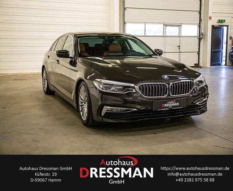 Gebraucht BMW 530 Luxury Line 265 PS (194 kW) 2017 Jatoba metallic Limousine