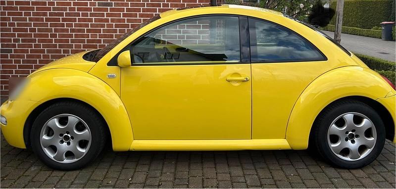 Gebraucht VW New Beetle 150 PS (110 kW) 2003 Gelb Kleinwagen