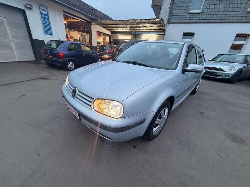 Gebraucht VW Golf IV Comfortline 101 PS (74 kW) 2000 Silber Limousine