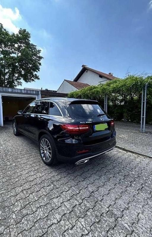 Gebraucht Mercedes GLC350 258 PS (189 kW) 2017 Schwarz SUV