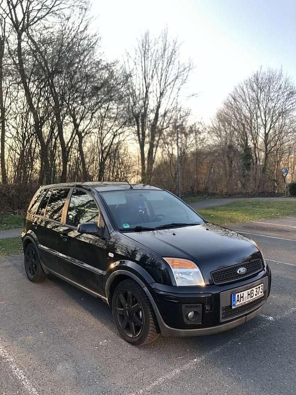 Gebraucht Ford Fusion 80 PS (58 kW) 2009 Schwarz Kleinwagen