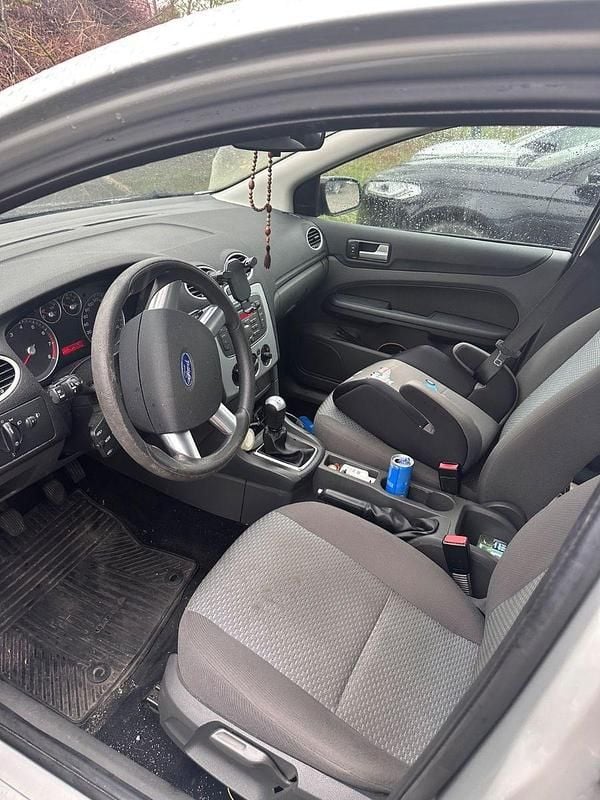 Gebraucht Ford Focus 101 PS (74 kW) 2007 Silber Kombi