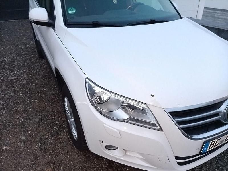 Gebraucht VW Tiguan 140 PS (102 kW) 2011 Weiß SUV
