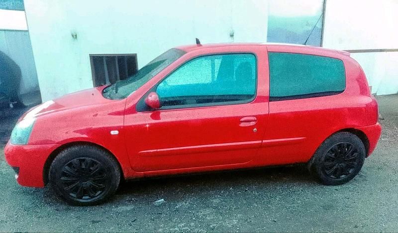 Gebraucht Renault Clio II 60 PS (44 kW) 2007 Kleinwagen