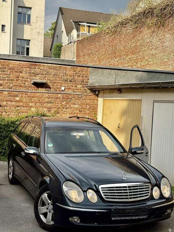 Gebraucht 2004 Mercedes E280 Elegance Kombi | 2.800 € (Etwas zu teuer) - Bild 1/4